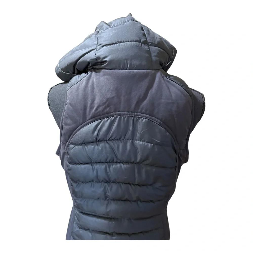 Tangerine Brand Women's Black Puffer Vest - Picture 6 of 8